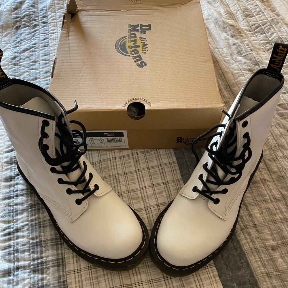 Dr Martens leather lace up boots. Size10.
